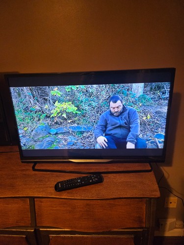Philips flat led 32 inch - 32,