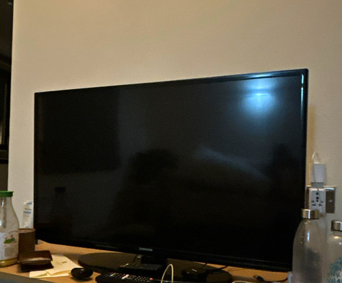 Samsung 32in led flat screen - samsung,