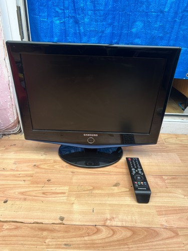 Samsung le19r71b scart - 19”,