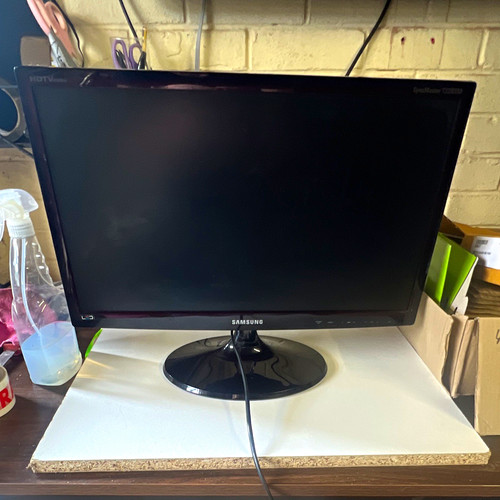 Samsung syncmaster t22b350 - samsung,